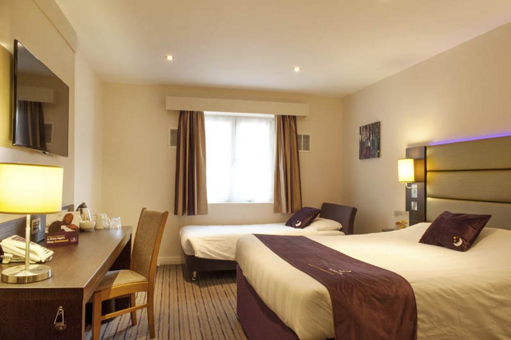 Premier Inn Aberdeen Airport - Dyce Bilik gambar
