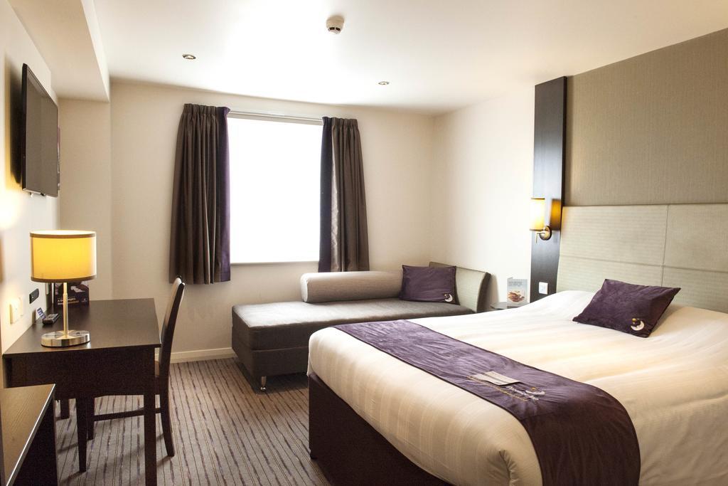 Premier Inn Aberdeen Airport - Dyce Bilik gambar