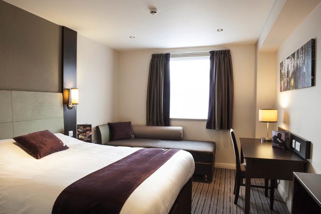 Premier Inn Aberdeen Airport - Dyce Bilik gambar